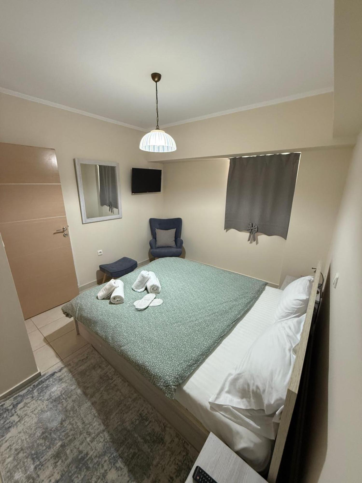 R Apartment Nafpaktos Eksteriør billede